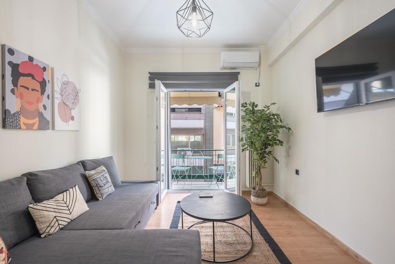 Center Spacious Apartment *